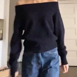 BRANDY MELVILLE Off the Shoulder Sweater